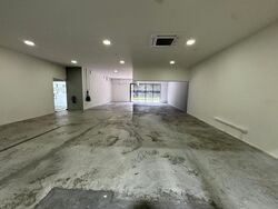 Carros Centre (D25), Factory #630593011